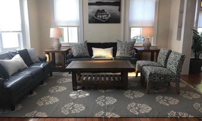 Bellevue Avenue Historic District Casa | Nuevo Prístino Inicio Prime Spot Beach / Town / Cliffwalk!