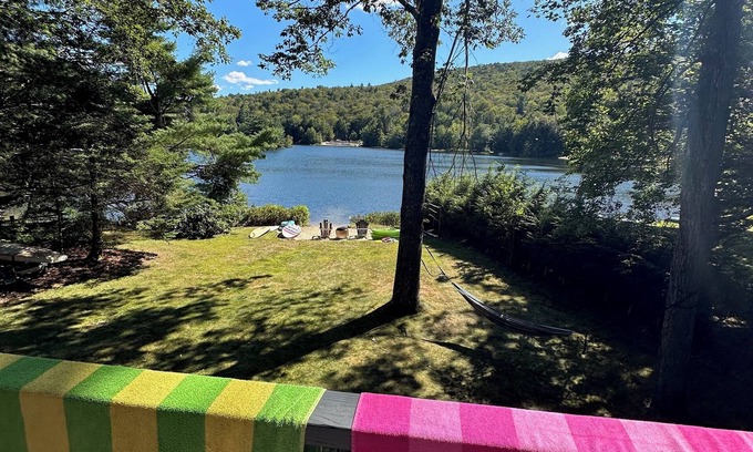 Newbury Casa | Pristine Renovated Waterfront Retreat