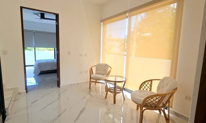 S. M. 57 Hotel | PRIVADA HUAYACAN