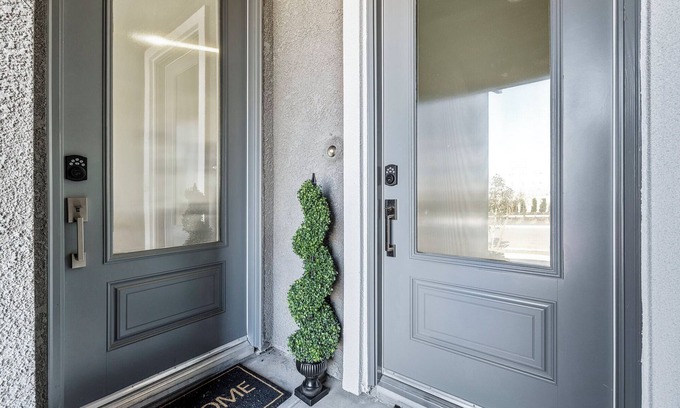 Clovis Casa | Private 1-Bed Modern BoHo Chic Styled Residence