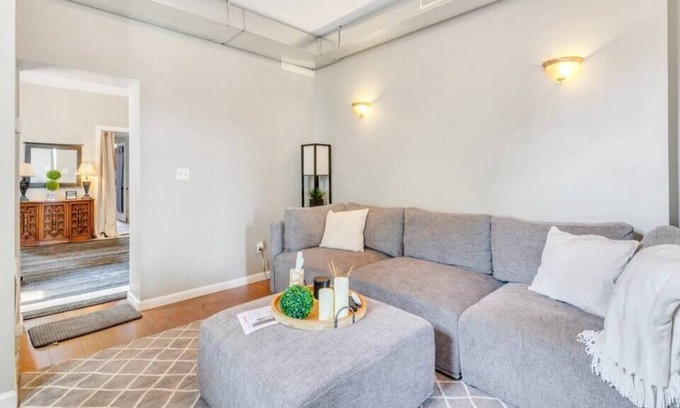 Tower Grove East Apartamento | Private 1 bedroom | 10 minutes from everything!