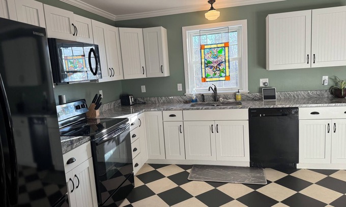 Hampden Apartamento | Private 1 bedroom EV charging