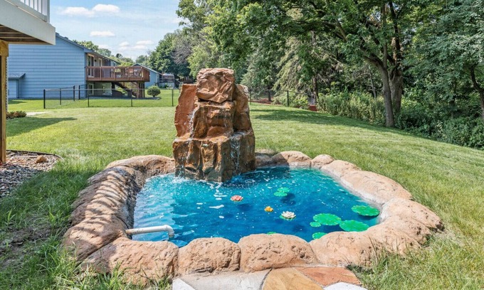 Burnsville Casa | Private 2-Bedroom Space in Gorgeous Burnsville Home