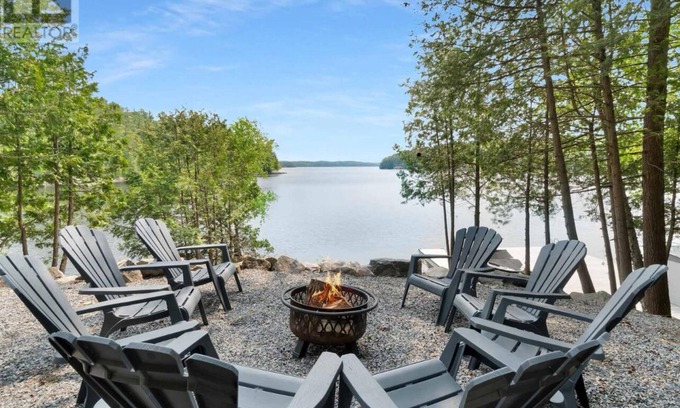 Rosseau Cabaña | Private 235 ft waterfront retreat with over an acre on Lake Rosseau