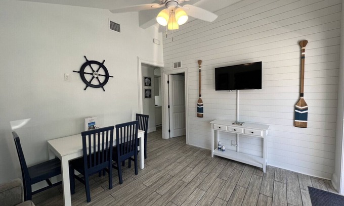 Sunset Beach Casa | Private 2BR bungalow #10