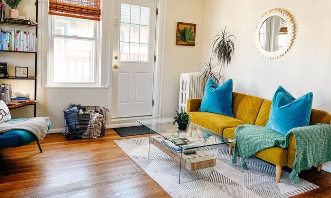 Long Beach Apartamento | Pura Vida Long Beach - Private 2nd story apartment. Walk to beach & restaurants