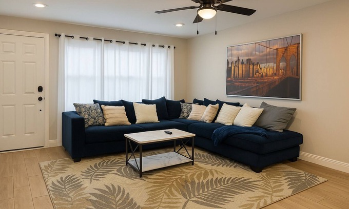 Irvington Apartamento | Private 3BR Apt: Sleeps 8, 5 Beds, Group-Friendly, Wi-Fi, Parking, Near NYC