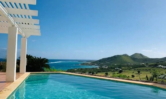 Cotton Valley Casa | Private 4 bedroom, 3.5 bath estate on 2 acres with private, gated entrance.