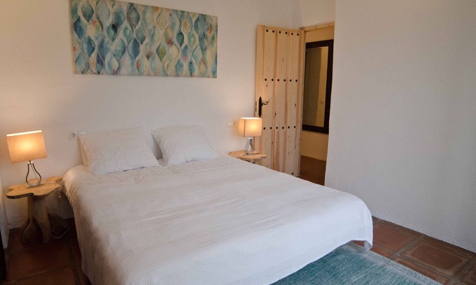 Canillas de Aceituno Villa | Villa privada de 4 dormitorios en la colina, vistas panorámicas a la montaña y al mar