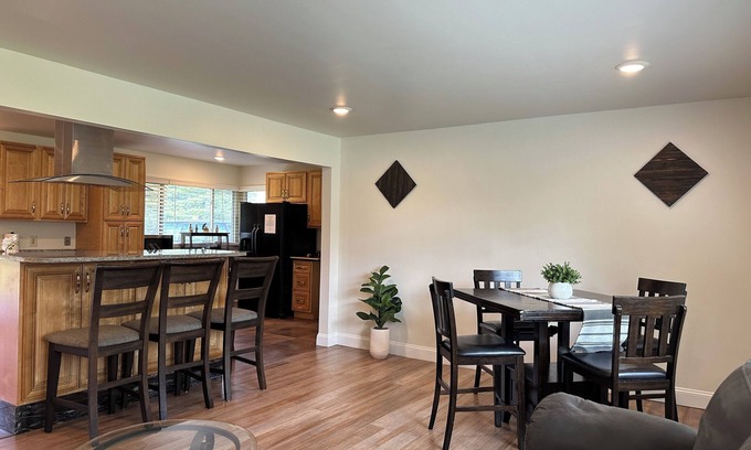 Wayne Casa | Private 4BDRM-3 BTHS house, 5 Miles from Downtown #3 ❤️