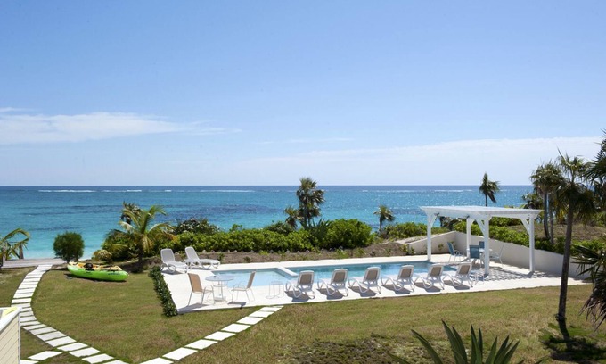 Double Bay Casa | 5 dormitorios Private Estate frente a la playa con piscina en Nueva Pink Sand Beach