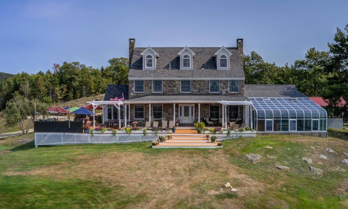 West Paris Casa | Private 52 Acre Mountain Top, Heated indoor Pool & Spa, Pond, Trails, 5 bedrooms