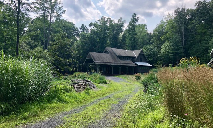 Accord Casa | Retiro privado de 6 acres de Catskills entre Mohonk y Woodstock - Capacidad para 8