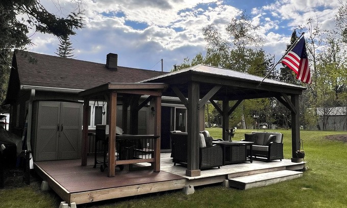 Grayling Cabina | Private and beautiful two bedroom cabin with non motorized access to lake.