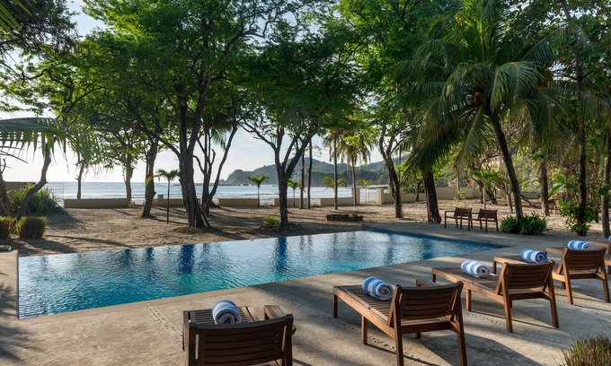 San Juan del Sur Casa | ¡Retiro privado y privado frente a la playa (para 16) en la exclusiva Playa Majagual!