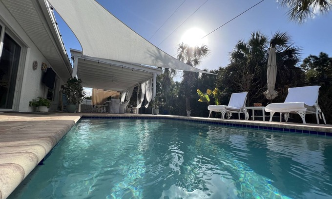 Palm River Estates Casa | Private and Peaceful Home