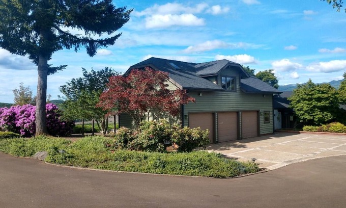 Crawfordsville Apartamento | Private apartment with Winter and Spring availabilty