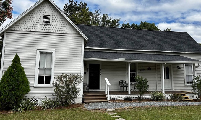 Historic District Apartamento | Private apt historic downtown yr. 1892