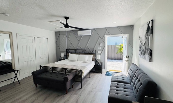 Port Saint Lucie Apartamento | Private apt, king bed, laundry inside