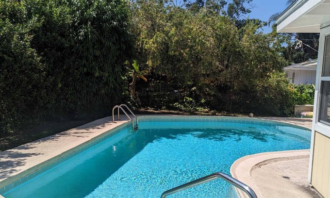 Vero Beach South Casa | Private backyard pool oasis..15 min to ocean!
