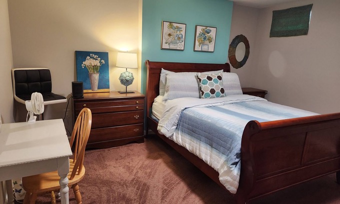 West Fairfax Apartamento | Private Basement Apartment
