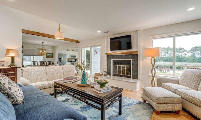 Kitty Hawk Casa | Private Beach Access & Hot Tub: Kitty Hawk Haven