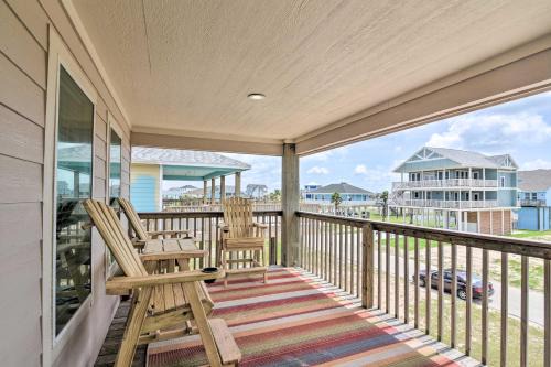 San Luis Casa | Private Beach Access Coastal Freeport Home!