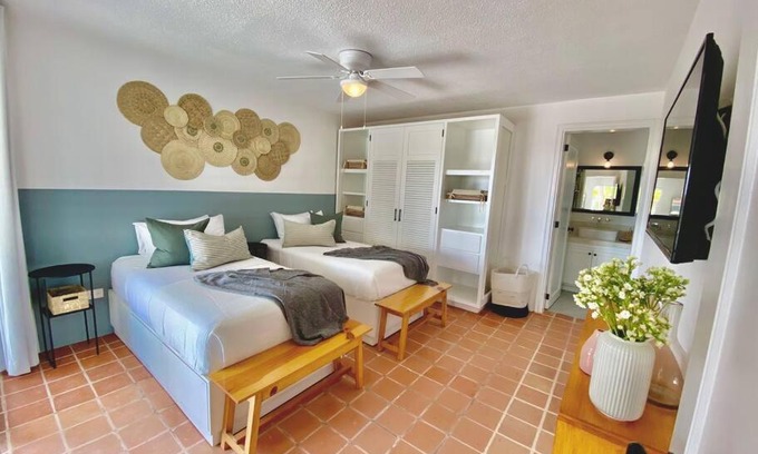 Cabo Bello Apartamento | Private Beach Great Location Condo