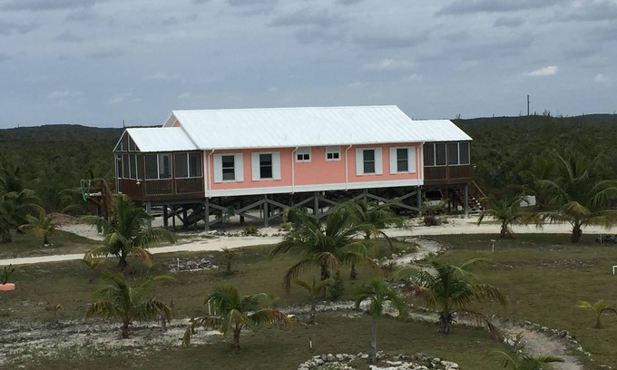 Wemyss Settlement Cabaña | CASA DE PLAYA -4 CAMA- 2 BAÑOS - $ 275 POR NOCHE!