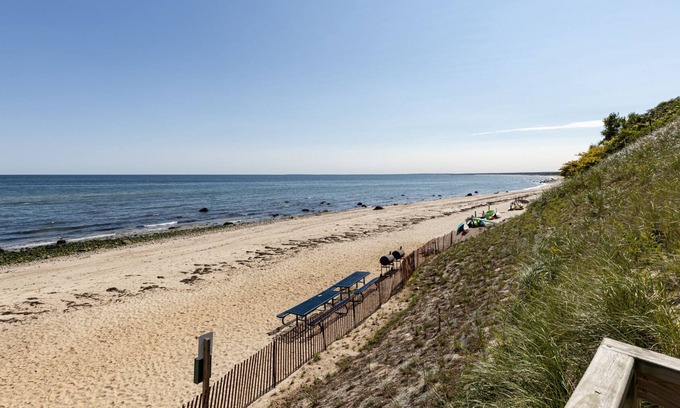 Cedarville Casa | Private beach house in Plymouth