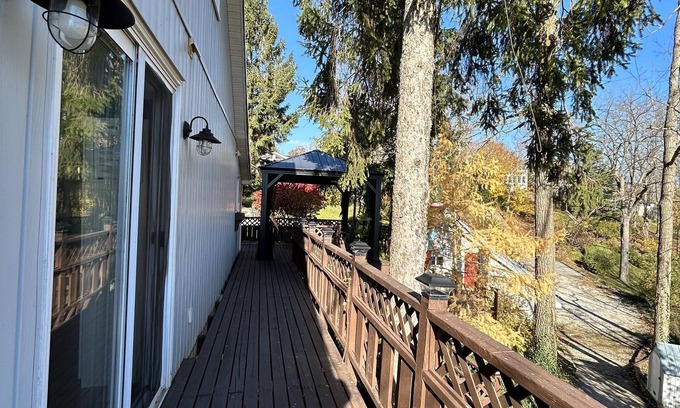 Central Elgin Casa | Private Beach Lake View House Port Stanley