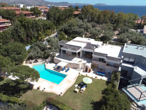 Saronikos Villa | Private beach & pool Luxury Villa by GHH