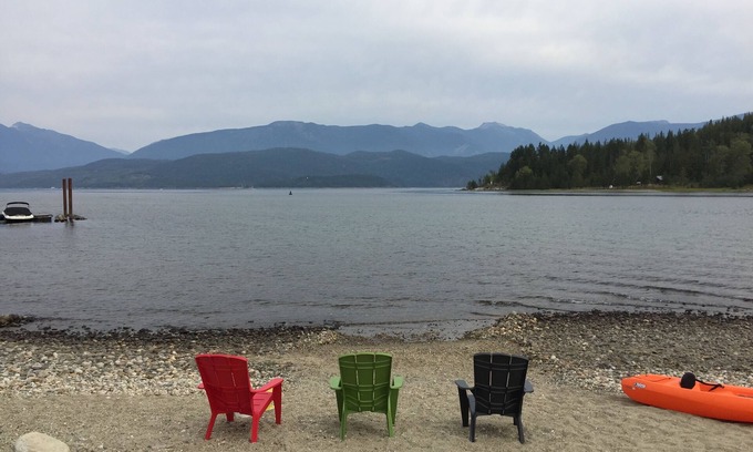 Balfour Casa | Cabaña privada frente al mar en el lago Kootenay
