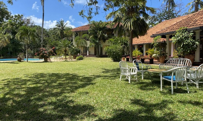 Shanzu Casa | Casa privada frente a la playa con piscina y embarcadero propios, impresionantes vistas al mar y bahía privada