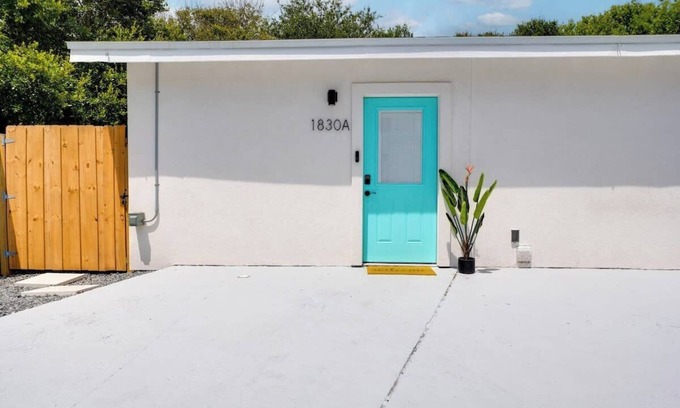 Jacksonville Casa | Private Beautiful Beach House