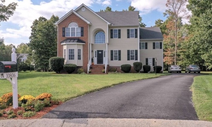 Chesterfield Casa | Private bedroom and bath!