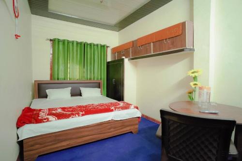 Naukuchiyatal Casa | Private bedroom at saikhola