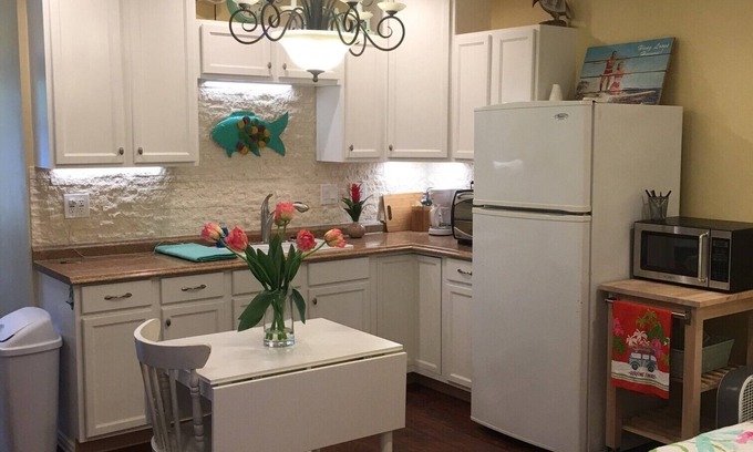 Grand Prairie Apartamento | Bungalow privado en DFW