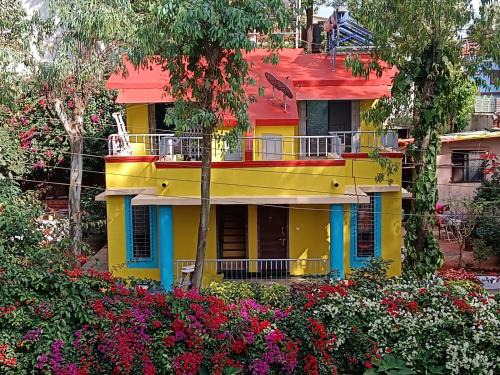 Nandanwan Casa | Private Bungalow with Garden, Main Road Connected - Om Bungalow, Happy Stay, Panchgani