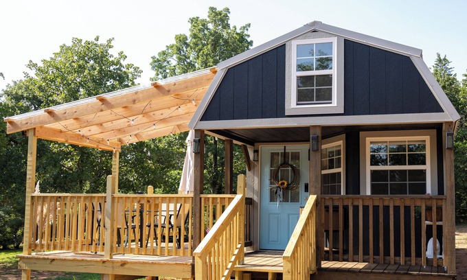 Edmond Cabina | Private Cabin, Firepit, Near Lazy E/Metro