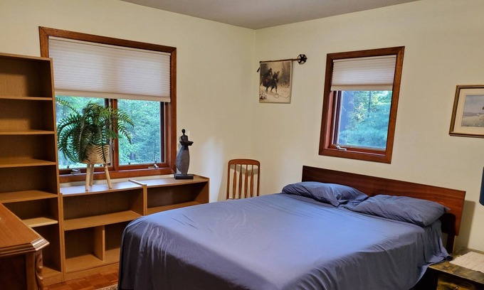Hamburg Cabaña | Private Cabin In The Woods-New in June 2022-Big Green House