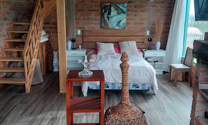 Checa Cabaña | Private Casita near UIO airport