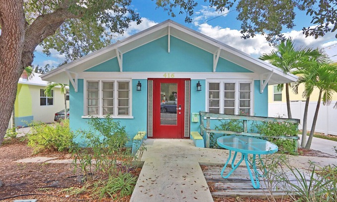 Stuart Casa | Private, charming home in downtown Stuart