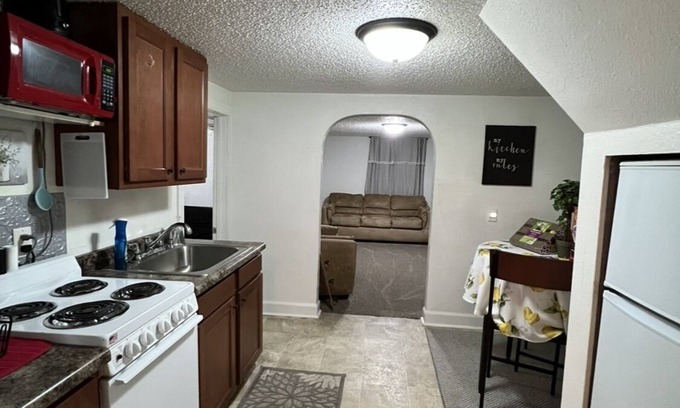 Bismarck Condominio | Private Clean Pet Friendly Duplex Near Downtown