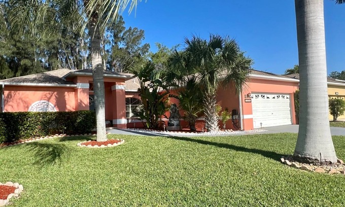 Biggar Casa | Private community just 15 minutes from the beaches