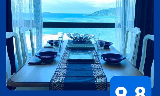 Downtown Kota Kinabalu Apartamento | Private Corner Stay! Ocean-View, Walk to Jetty & Food Spots-Mango House1