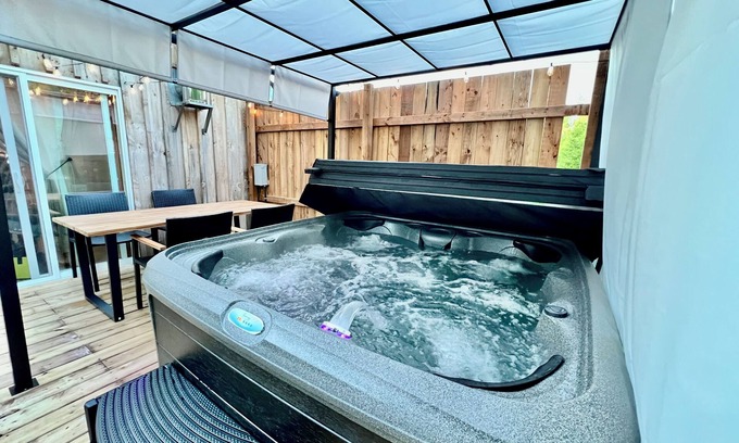 Rogersville Cabina | Private Cottage in Rogersville near Despres Lake