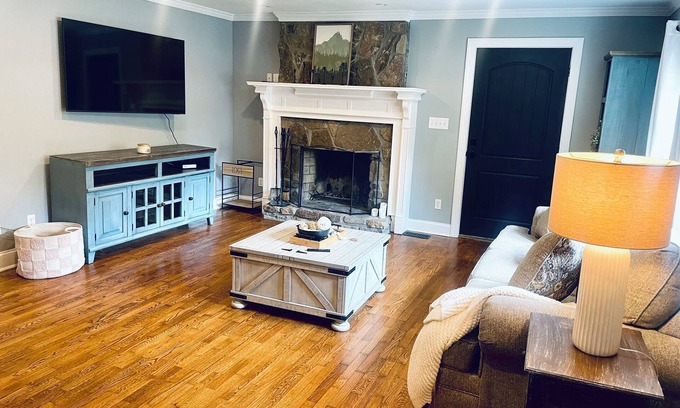 Lookout Mountain Cabaña | Private Cottage Near Rock City w/Deep Soak Tub & Waterfall Shower
