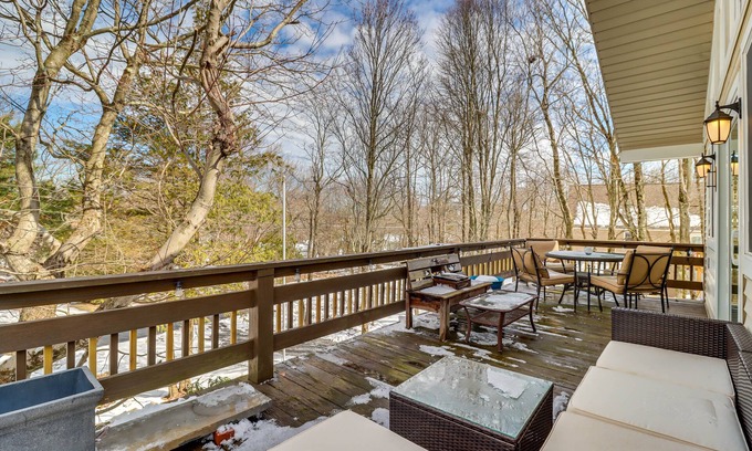 Albrightsville Cabaña | Private Cottage-Style Getaway in Pocono Mountains!