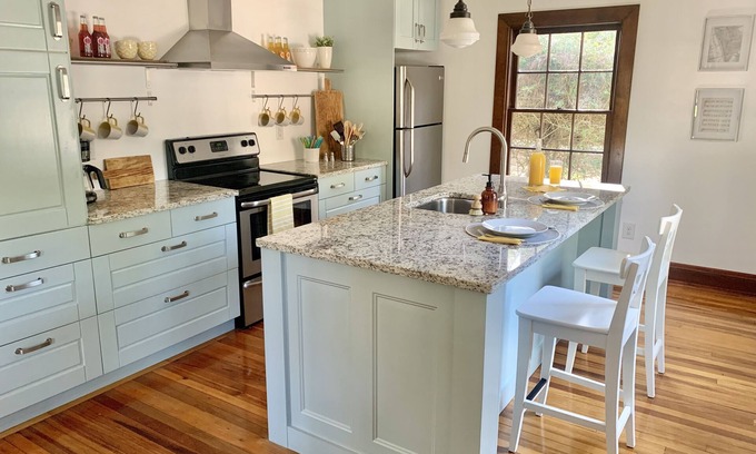 Pinehurst Casa | Private Cottage with Personal Chauffeur and Free Breakfast
